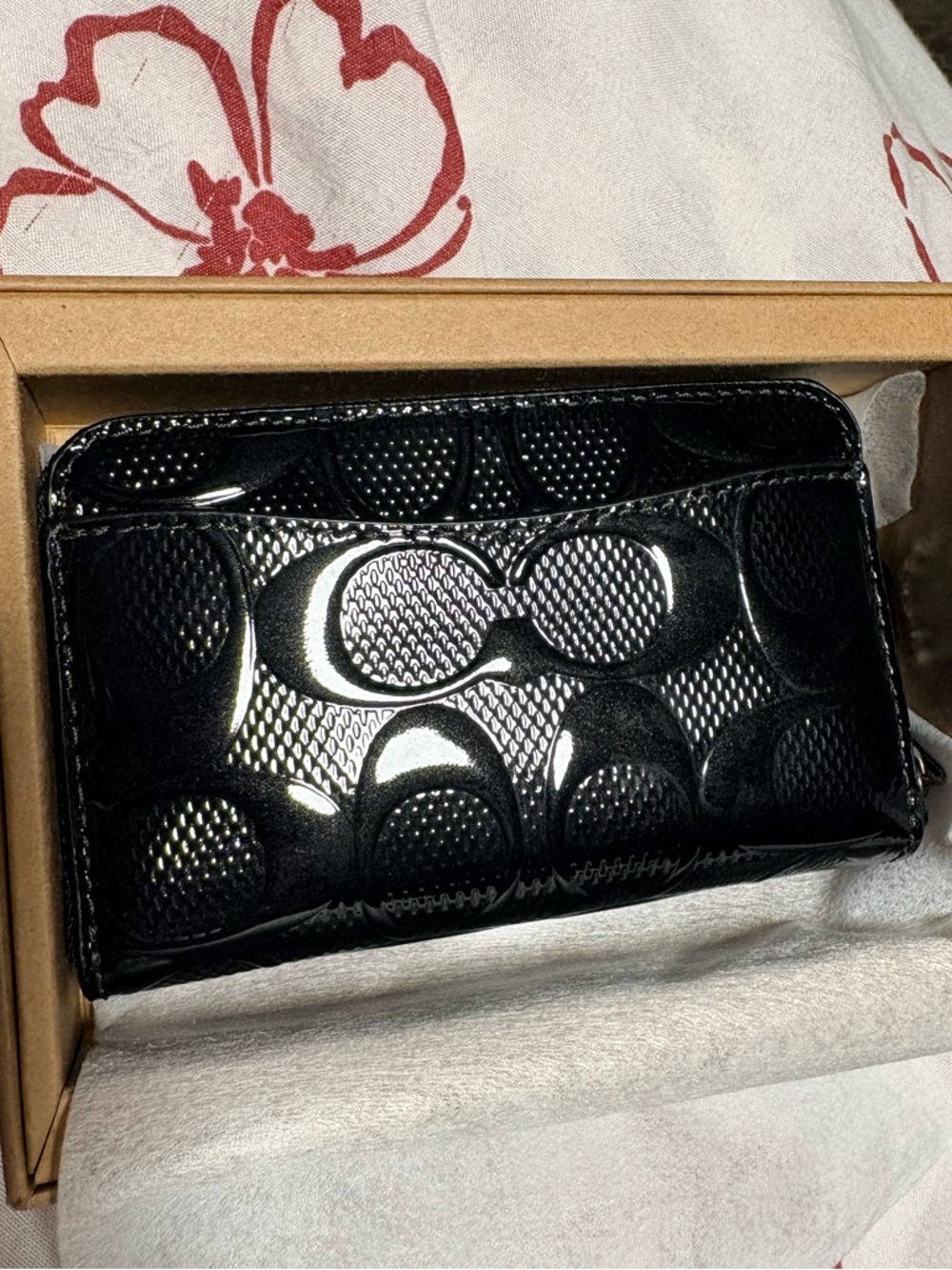 Coach Black Patent Leather Zip Wallet - Picture 2 of 8
